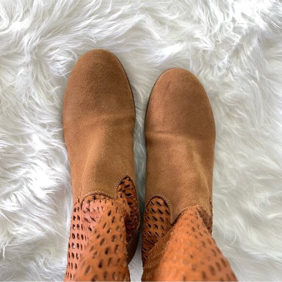 Sundance | Womens Magnolia Boots Sa-Ni Insoles Suede Laser-Cut Perforated Slouch - Picture 6 of 11